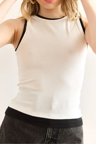 Kadın Beyaz Garnili Bisiklet Yaka Crop Bluz BLZ-19003003 - Beyaz - 7