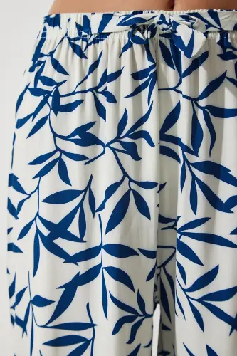 Kadın Beyaz Lacivert Desenli Dökümlü Viskon Palazzo Pantolon EN00606-Beyaz Lacivert - 5
