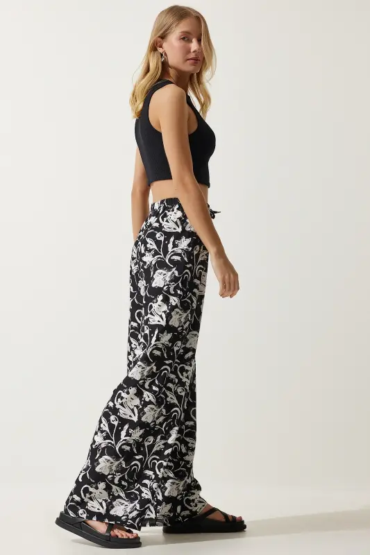 Kadın Beyaz Siyah Desenli Dökümlü Viskon Palazzo Pantolon EN00606-Beyaz Siyah - 4