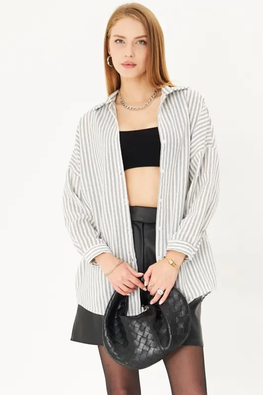 Kadın Beyaz-Siyah İnce Çizgili Oversize Uzun Basic Gömlek ARM-22Y001185 - Beyaz-Siyah - 2