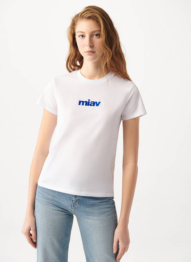 Kadın Beyaz T-Shirt, Yuvarlak Yaka, Normal Kalıp, Mavi M1610622-620 - 3