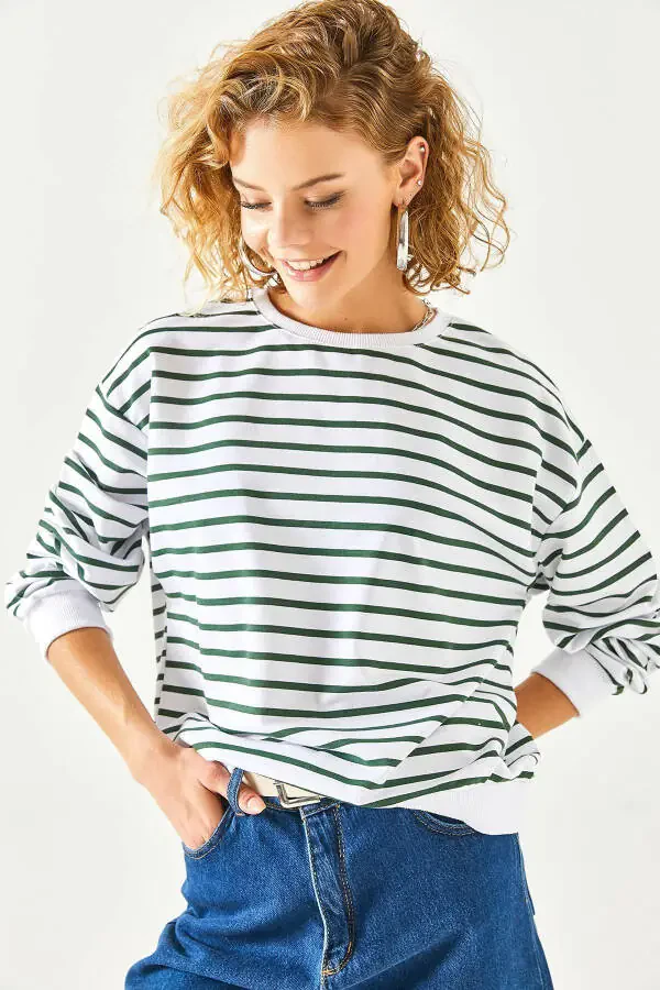 Kadın Beyaz Zümrüt Yeşili Basic Yumuşak Dokulu Salaş Sweatshirt SWT-19000457-Beyaz Zümrüt Yeşili - 3