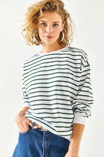 Kadın Beyaz Zümrüt Yeşili Basic Yumuşak Dokulu Salaş Sweatshirt SWT-19000457-Beyaz Zümrüt Yeşili - 4