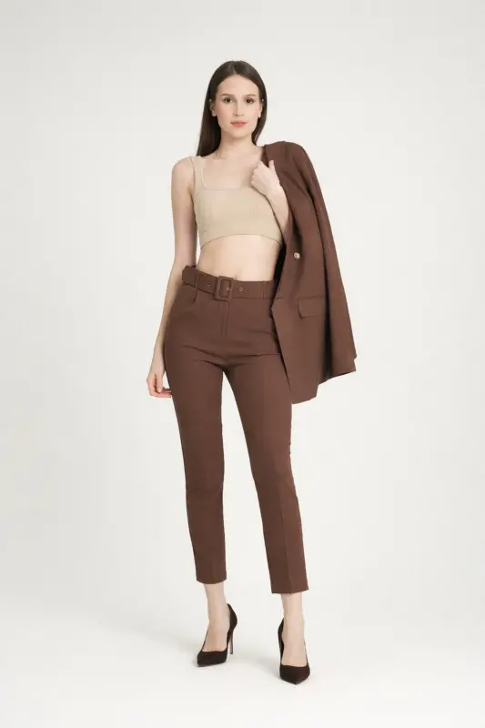 Kadın Blazer Ceket Kemerli Pantolon Takım Kahverengi - Kahverengi - 5