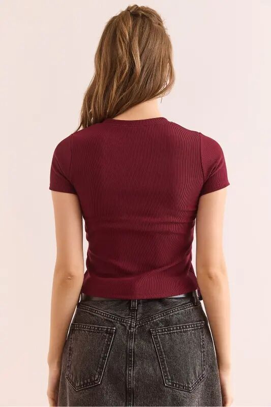 Kadın Bordo Ayıcık Nakışlı Crop İnce Fitilli Bluz BLZ-19002902 - Bordo - 2