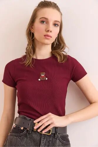 Kadın Bordo Ayıcık Nakışlı Crop İnce Fitilli Bluz BLZ-19002902 - Bordo - 6