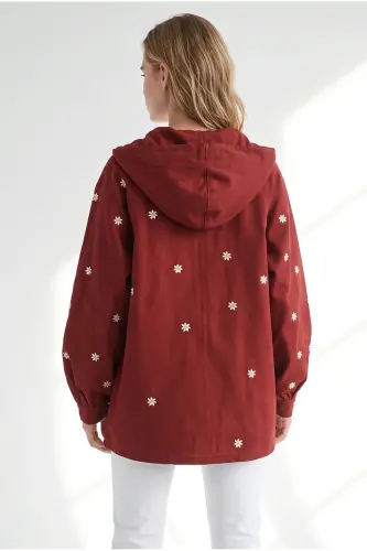 Kadın Bordo Fermuarlı Cepli Kapüşonlu Nakış Detaylı Denim Ceket CKT-19000380 - Bordo - 6