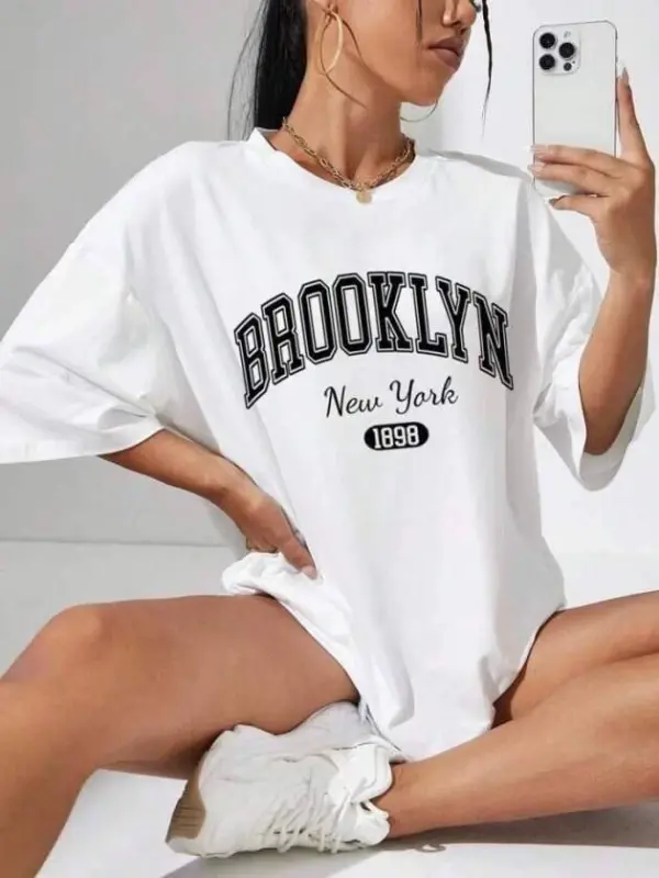 Kadın Brooklyn New York Baskılı Oversize Tshirt - BÜYÜKBEDENIZ
