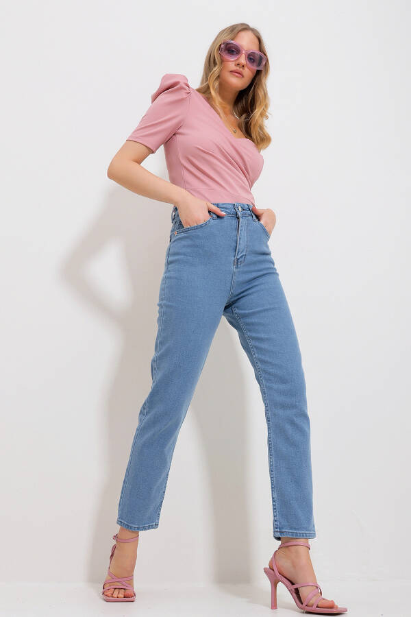 Kadın Buz Mavi Beş Cepli Likralı Mom Jeans Alc-X11755 - 1