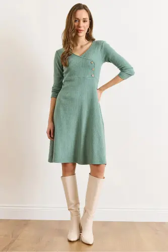 Kadın Çağla Yeşili Düğme Detaylı Kruvaze Midi Çan Elbise ELB-19002031-Çağla Yeşili 