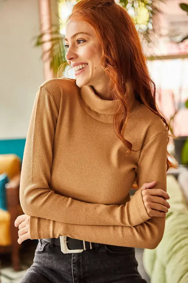 Kadın Camel Balıkçı Yaka Parmak Detaylı Likralı Crop Bluz BLZ-19001644-Camel - 2