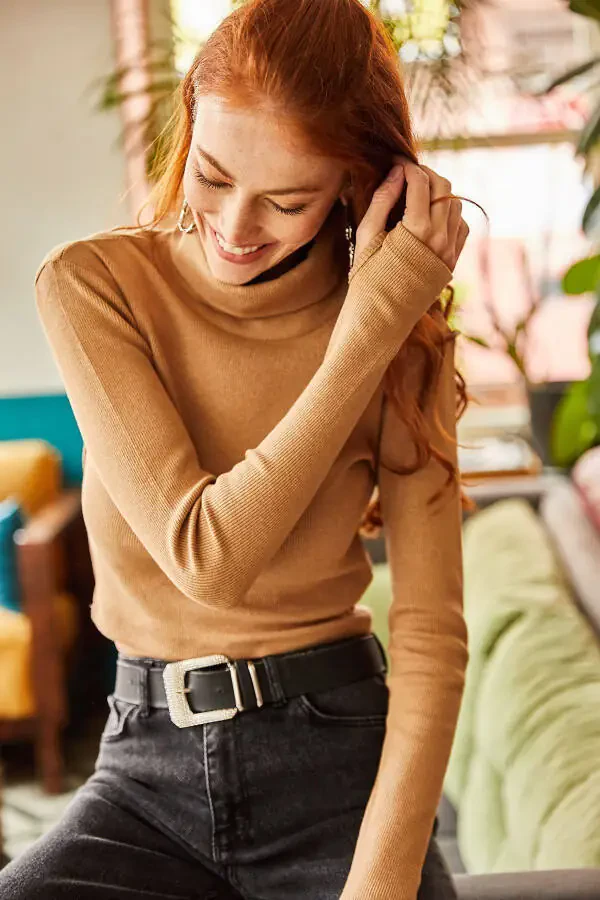 Kadın Camel Balıkçı Yaka Parmak Detaylı Likralı Crop Bluz BLZ-19001644-Camel - 3