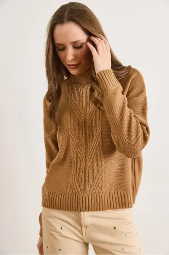 Kadın Camel Dik Yaka Ortası Saç Örgülü Triko Kazak KZK-19000912 - Camel - 5