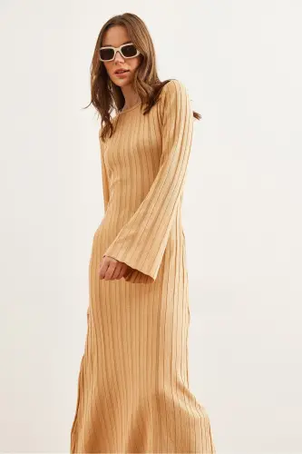 Kadın Camel Kendinden Kuşaklı İspanyol Kol Maxi Triko Elbise ELB-19002290 - Camel - 5