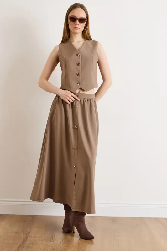 Kadın Camel Üst Astarlı Yelek Alt Düğmeli Kloş Etek Takım TKM-19000376-Camel - 4