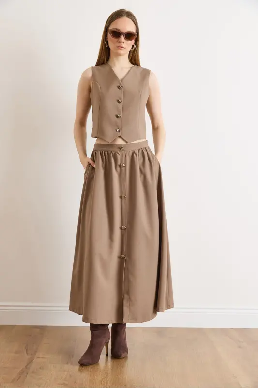 Kadın Camel Üst Astarlı Yelek Alt Düğmeli Kloş Etek Takım TKM-19000376-Camel - 2