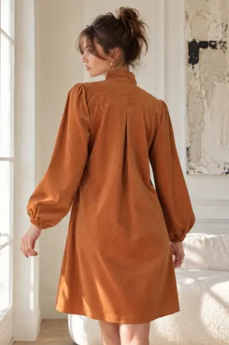 Kadın Camel Yakası Bağlamalı Kolları Lastikli Kadife Elbise ARM-25K001087 - Camel - armonika (1)