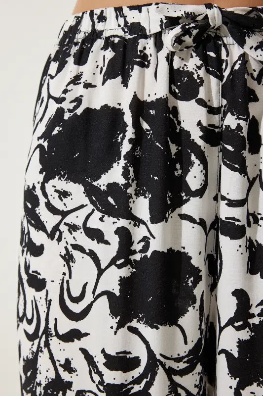 Kadın Canlı Beyaz Desenli Dökümlü Viskon Palazzo Pantolon EN00606-Canlı Beyaz - 5