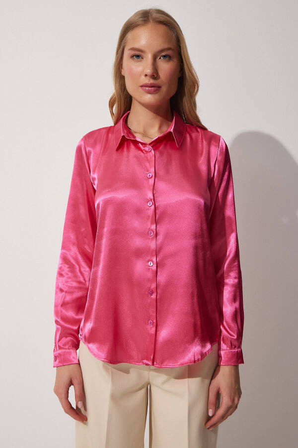 Kadın Canlı Pembe Hafif Dökümlü Saten Yüzeyli Gömlek DD00990 - Canlı Pembe - 3