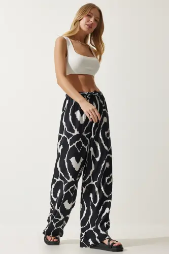 Kadın Canlı Siyah Beyaz Desenli Dökümlü Viskon Palazzo Pantolon EN00606-Canlı Siyah Beyaz - 3