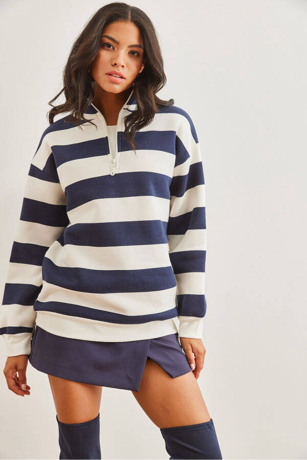 Kadın Çizgili Lacivert Fermuarlı Dik Yaka Şardonlu Kalın Sweatshirt SWT-19000690 - Çizgili Lacivert - 3