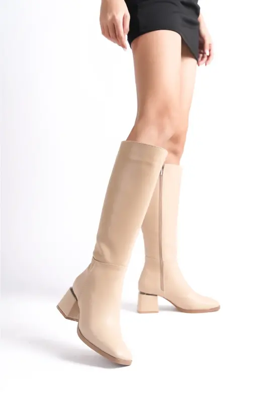 Kadın Diz Altı Nut Topuklu Parlak Detaylı Fermuarlı Deri Görünümlü Uzun Çizme-Nut - 3