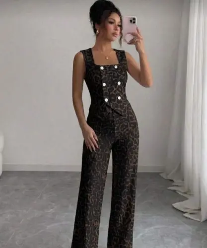 Kadın Düğmeli Bürümcük Kumaş Takım - 1