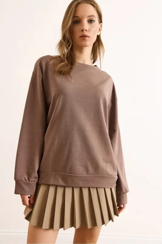 Kadın Düz Camel Basic Yumuşak Dokulu Salaş Sweatshirt SWT-19000457 - Düz Camel - 3