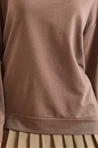 Kadın Düz Camel Basic Yumuşak Dokulu Salaş Sweatshirt SWT-19000457 - Düz Camel - 5