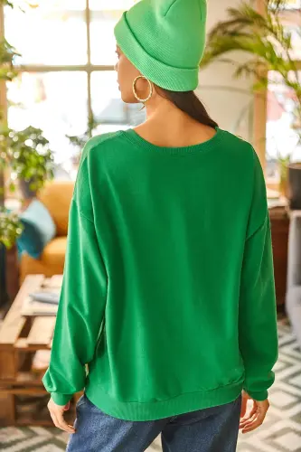 Kadın Düz Çimen Yeşili Basic Yumuşak Dokulu Salaş Sweatshirt SWT-19000457-Düz Çimen Yeşili - 6