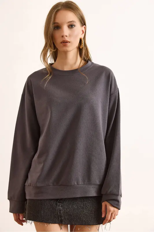 Kadın Düz Füme Basic Yumuşak Dokulu Salaş Sweatshirt SWT-19000457-Düz Füme - 1