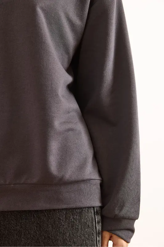 Kadın Düz Füme Basic Yumuşak Dokulu Salaş Sweatshirt SWT-19000457-Düz Füme - 6