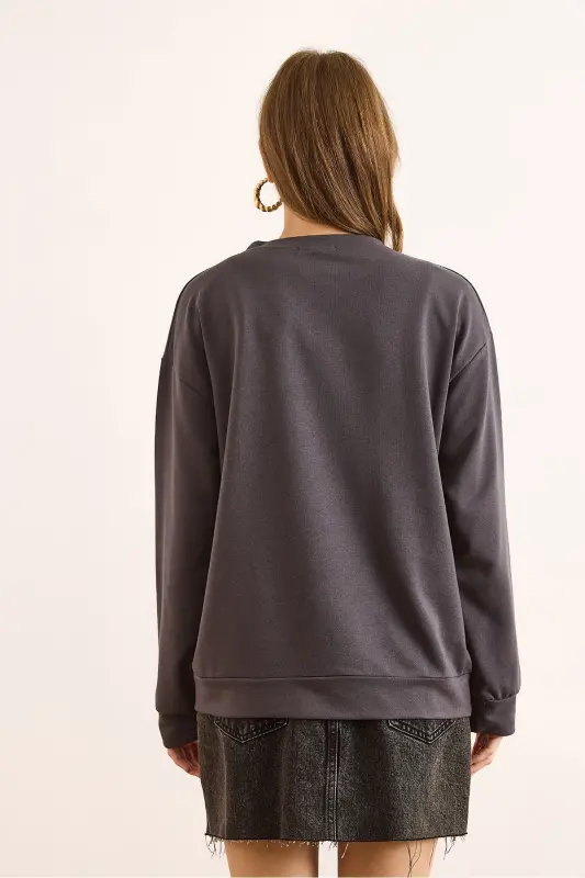 Kadın Düz Füme Basic Yumuşak Dokulu Salaş Sweatshirt SWT-19000457 - Düz Füme - 2