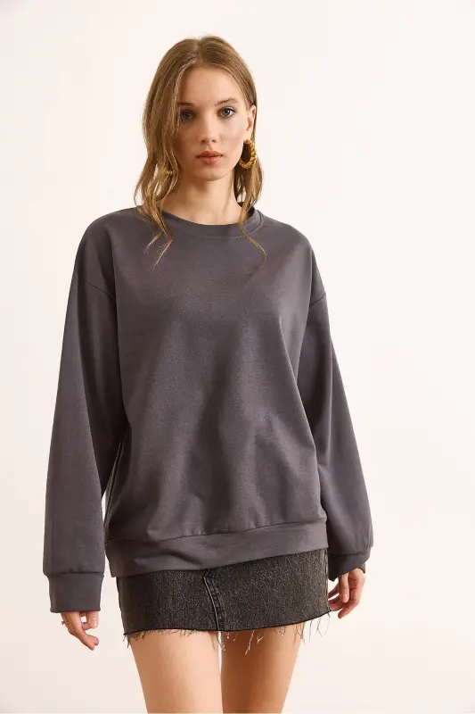 Kadın Düz Füme Basic Yumuşak Dokulu Salaş Sweatshirt SWT-19000457-Düz Füme - 3