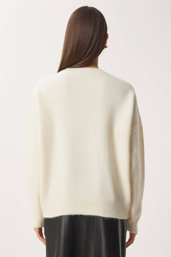 Kadın Ekru Çiçek Detaylı Triko Kazak PF00103 - Ekru - 4