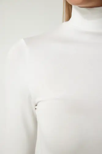 Kadın Ekru Dik Yaka Saran Esnek Örme Bluz UB00200-Ekru - 4