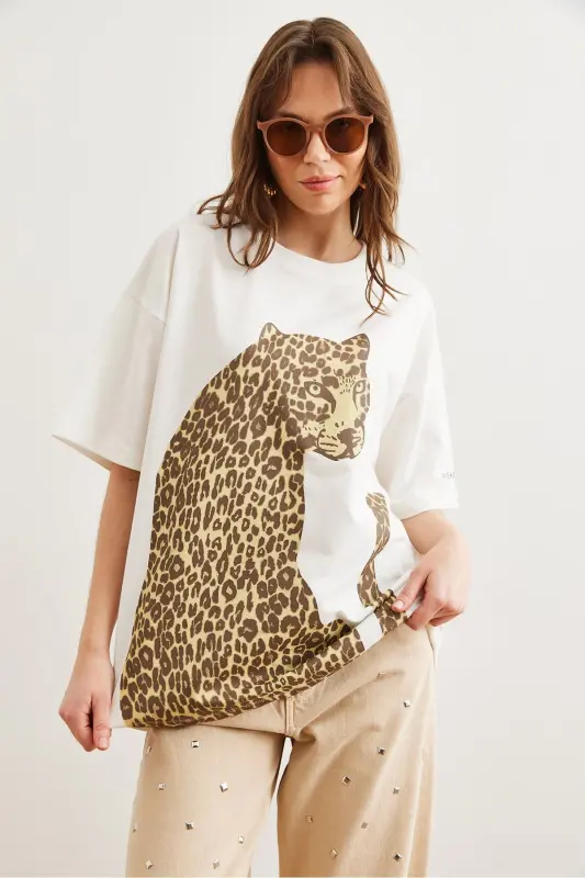 Kadın Ekru Leopar Ön Arka Baskılı 2 iplik Unisex Oversize Tişört TSH-19000696 - Ekru Leopar - 3