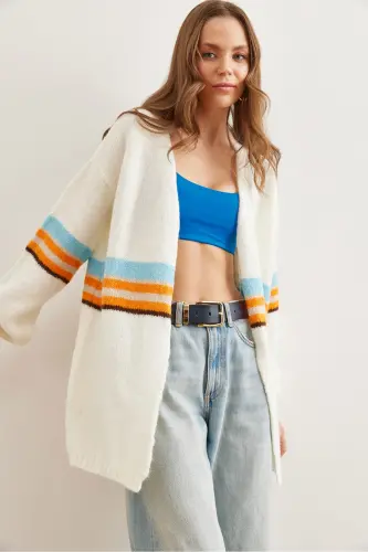 Kadın Ekru Renkli Şeritli Yumuşak Dokulu Triko Hırka HRK-19000299-Ekru - 4