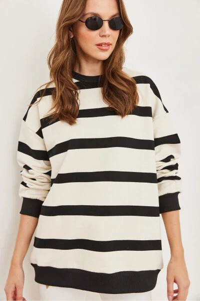 Kadın Ekru Siyah Çizgili Oversize Şardonlu Kalın Sweatshirt SWT-19000665 - 5