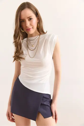 Kadın Ekru Vatkalı Drape Detaylı Altı Asimetrik Sandy Bluz BLZ-19002950 - Ekru - 3