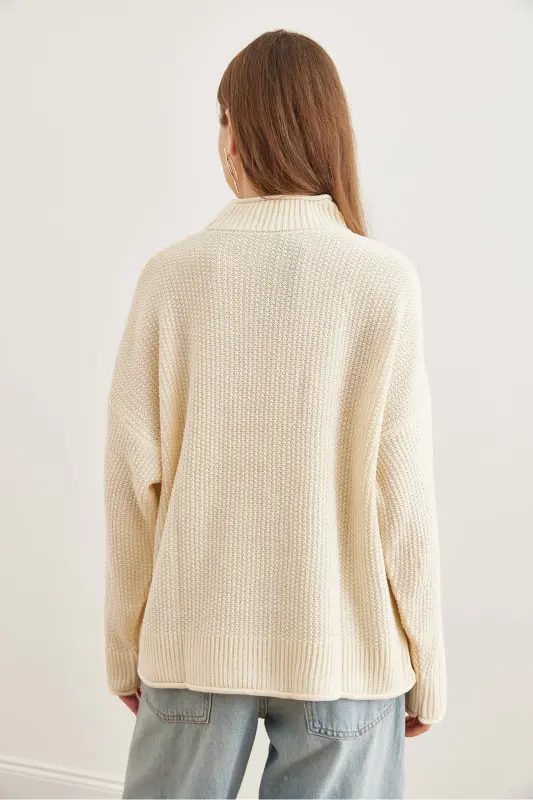 Kadın Ekru Yaka Manşet Kıvrık Petek Triko Kazak KZK-19000825-Ekru - 6