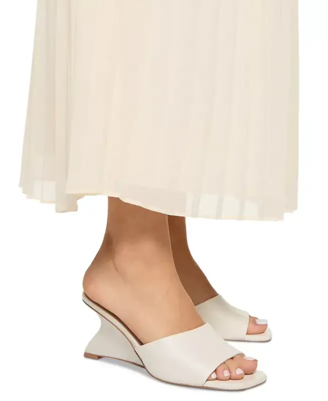 Women's Fiala Square-Toe Sculpted Wedge Sandals - White - 6