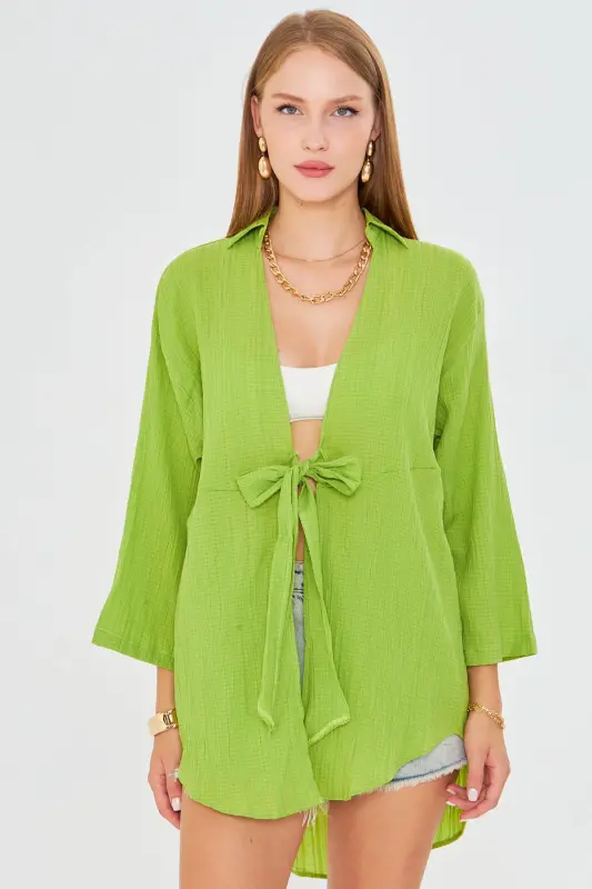Kadın Fıstık Yeşili Kendinden Çizgili Önden Bağlamalı Kimono Gömlek ARM-24Y001101-Fıstık Yeşili - 3