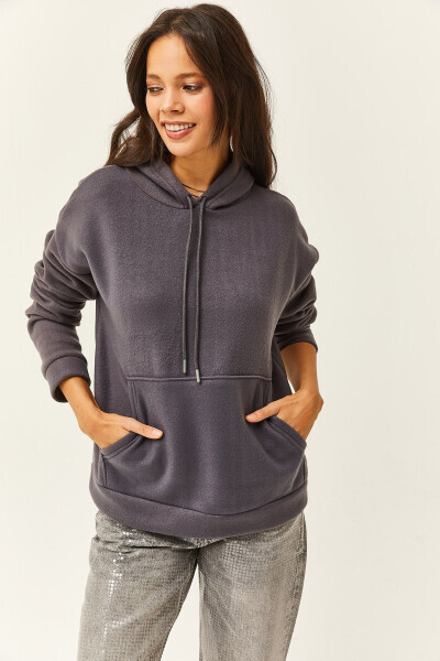 Kadın Füme Kapşonlu Kanguru Cepli Polar Sweatshirt SWT-19000435 - Füme - 3