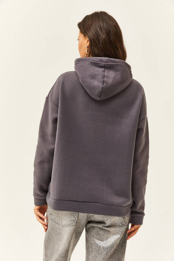 Kadın Füme Kapşonlu Kanguru Cepli Polar Sweatshirt SWT-19000435 - Füme - 5