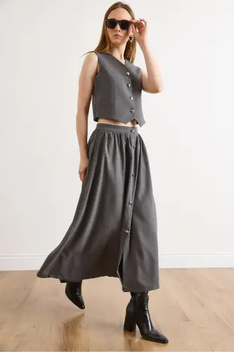 Kadın Füme Üst Astarlı Yelek Alt Düğmeli Kloş Etek Takım TKM-19000376-Füme - 4