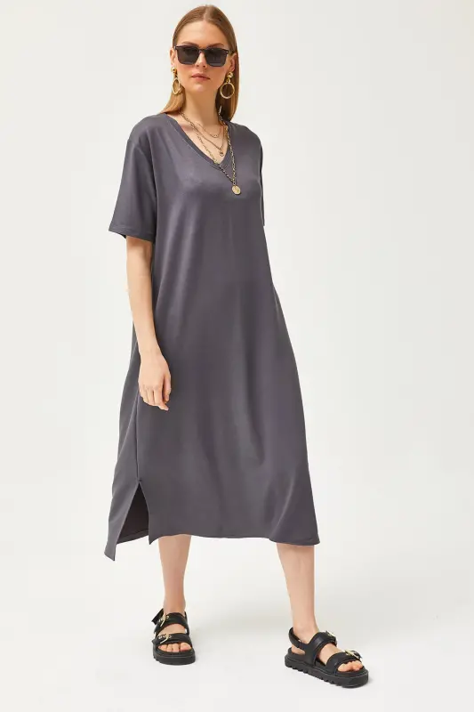Kadın Füme V Yaka Yanı Yırtmaçlı Yumuşak Dokulu Elbise ELB-19002063 - Füme - OLALOOK