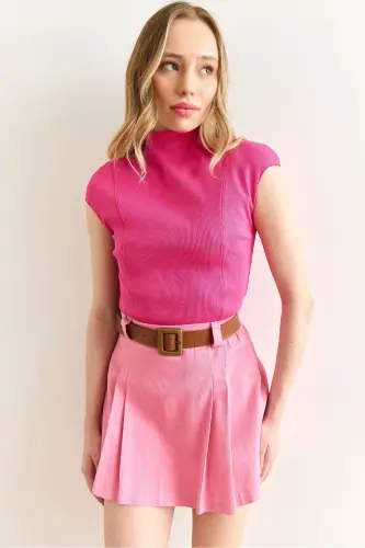 Kadın Fuşya Dik Yaka Dikiş Detaylı Crop Bluz BLZ-19003005 - Fuşya 