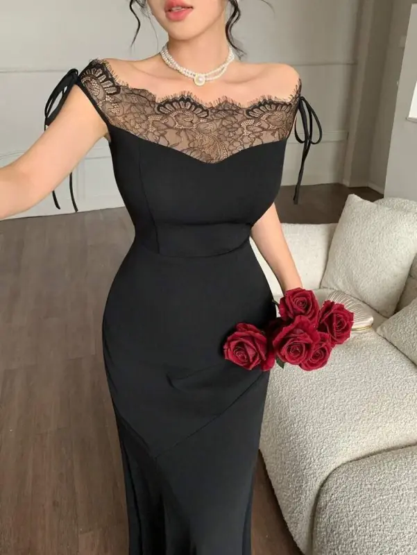 Kadın Göğüs Ve Yakası Dantel Detaylı Kayık Yaka Görünümlü Uzun Ithal Krep Elbise - BÜYÜKBEDENIZ