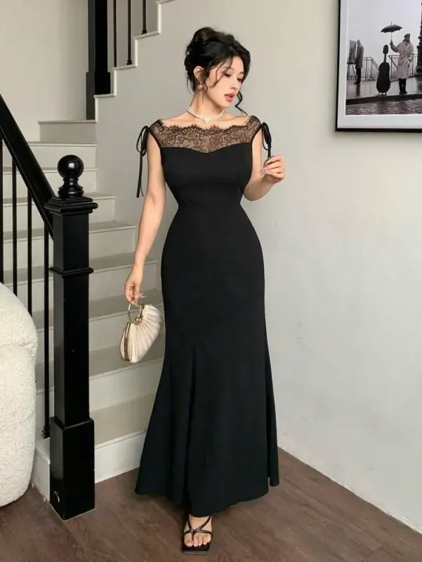 Kadın Göğüs Ve Yakası Dantel Detaylı Kayık Yaka Görünümlü Uzun Ithal Krep Elbise - 2